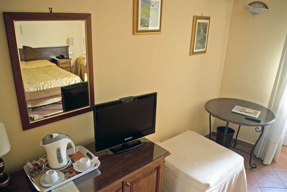 Mediterraneo Hotel 3*