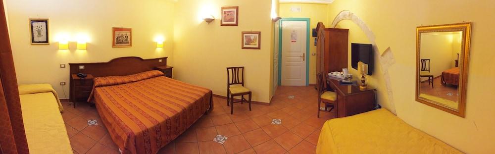 Hotel Mediterraneo Syracuse